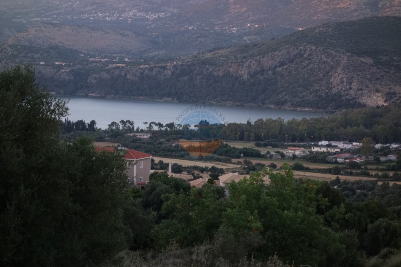 PLOT FOR SALE 856SQ.M IN HELMATA WITH AN AMAZING VIEW!